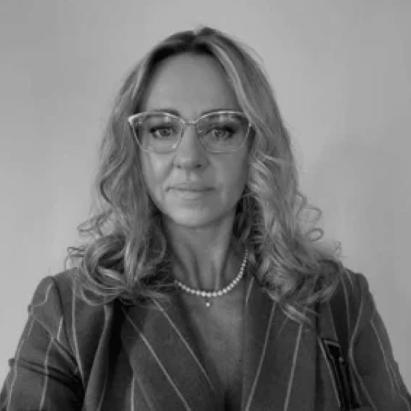 ivana halamcekova
